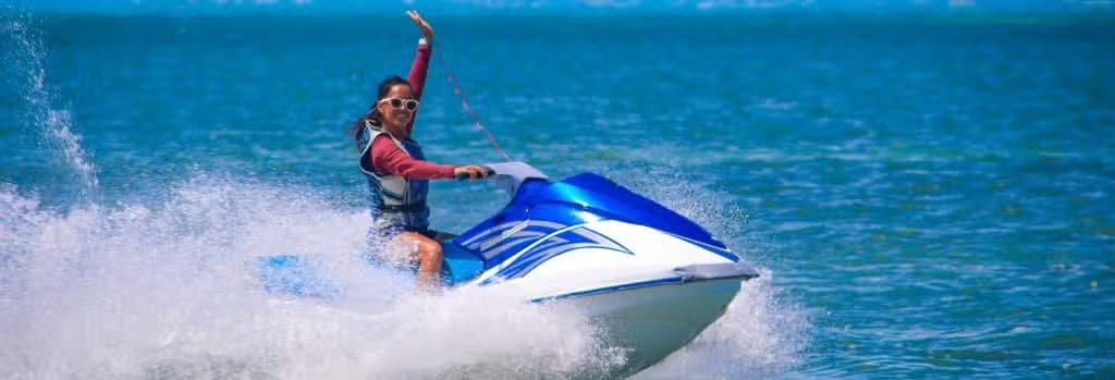 Alquiler de motos de agua en Cancún - photo 1