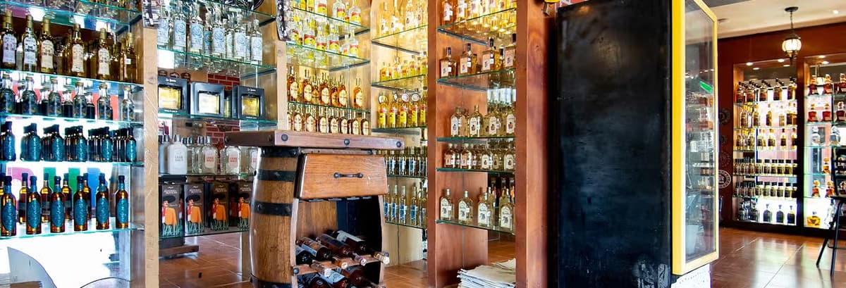 Tour de compras con degustación de tequila y tacos - photo 1