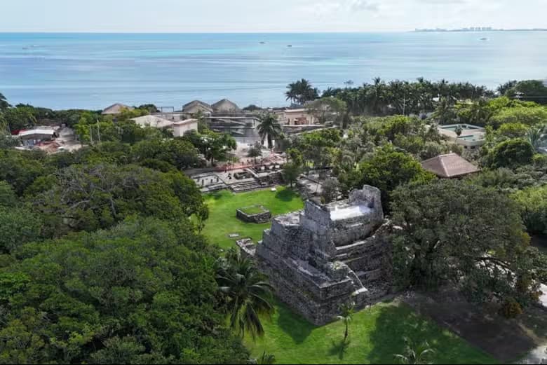 Excursión a la zona arqueológica El Meco + Playa Delfines - photo 5